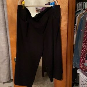 Torrid 26W Wide Leg Capri Dress Pant